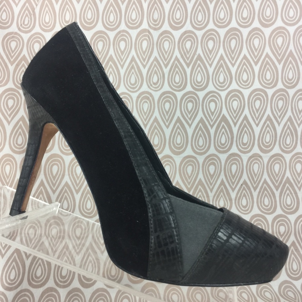 White House Black Market Women's Heels SZ 6.5 S569